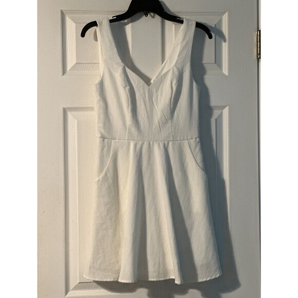 Alter’d State White Dress Small – Graduation, Bridal Shower, Rehearsal Dinner - Picture 4 of 9